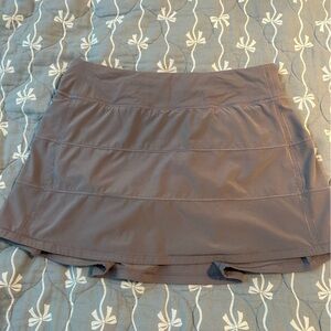 Lululemon pace rival skirt